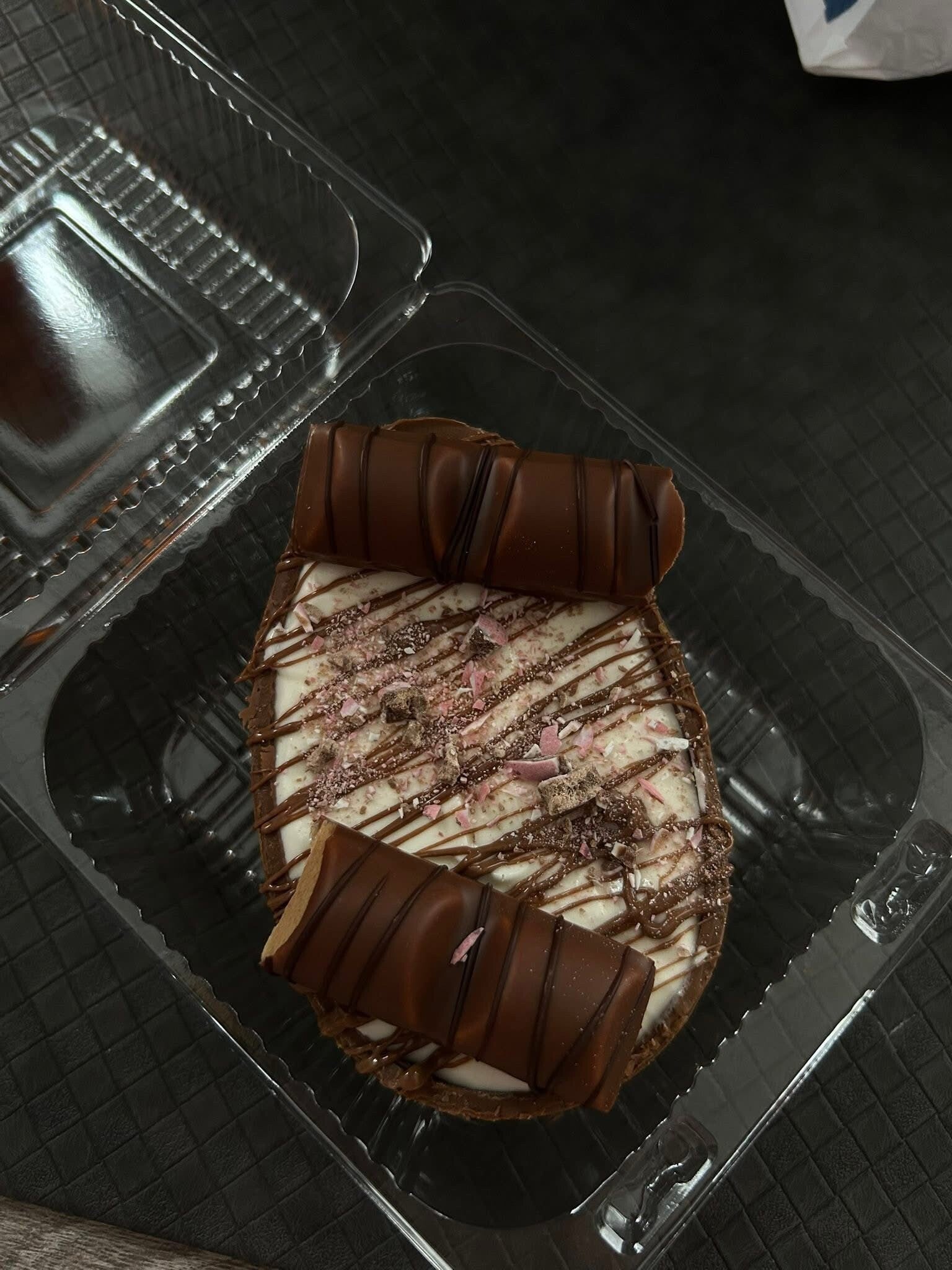 Milk Bueno Cheesecake Egg