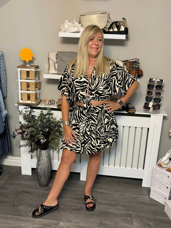 Zebra 2 piece set ONE SIZE: 8-16