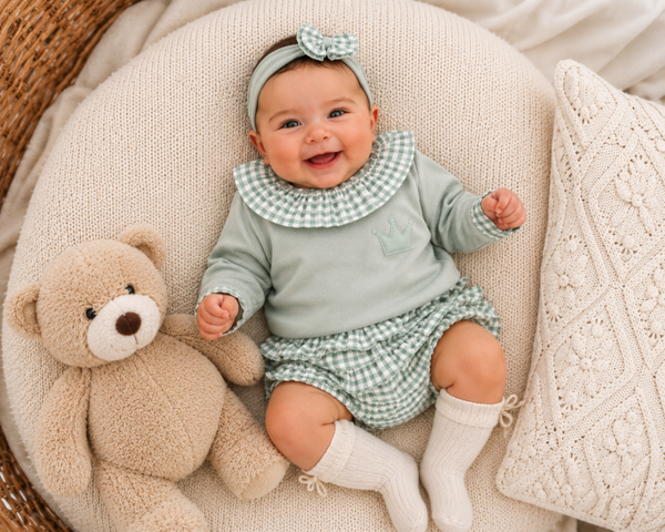 Baby-Set „Little Crown“ – Elegant & Zeitlos
