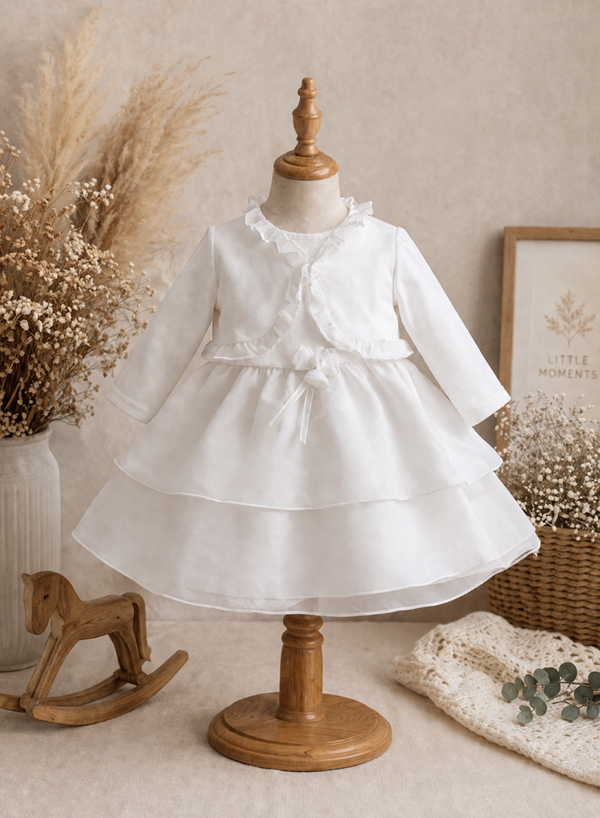 Romantisches Babykleid in Weiß mit Spitze