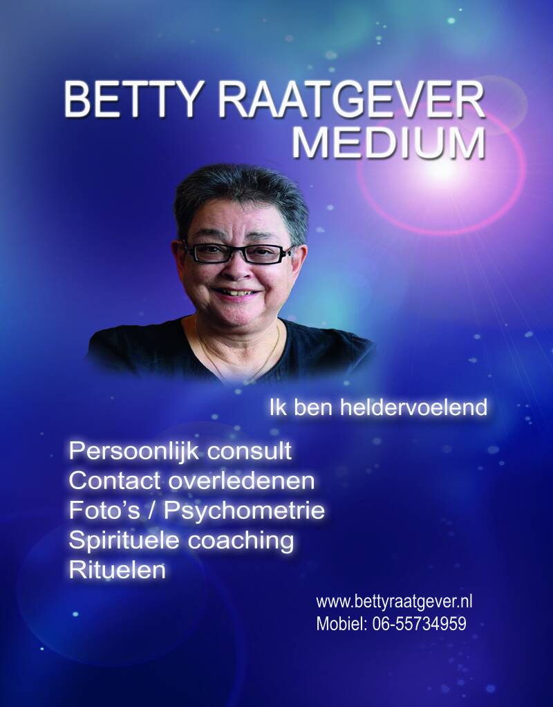 betty-raatgever-spandoek-blue-72x92cm-150-dpi-new-standard.jpg
