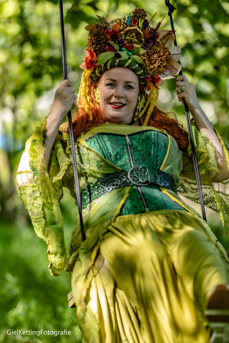 evelyn-_g0a7878-standard.jpg