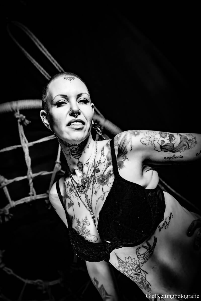 lizzy-_g0a9747-standard.jpg