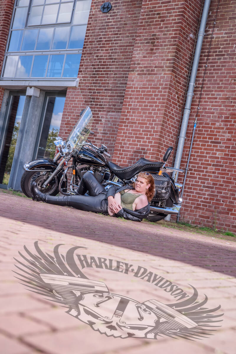 lucy-_mg_4865-standard-6sy3vn.jpg