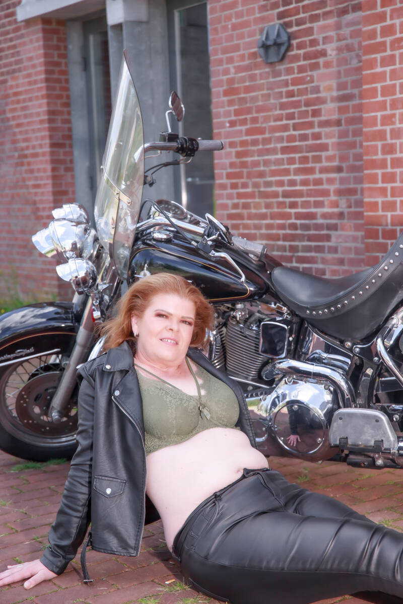 lucy-_mg_4885-standard.jpg