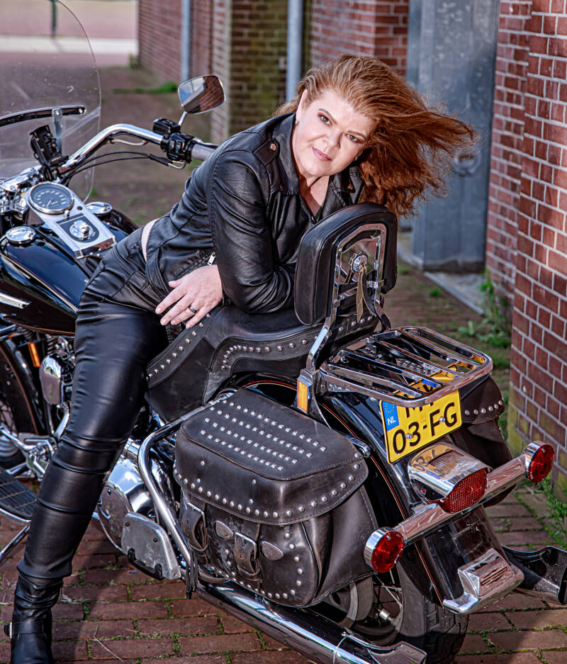 lucy-_mg_4908-standard.jpg