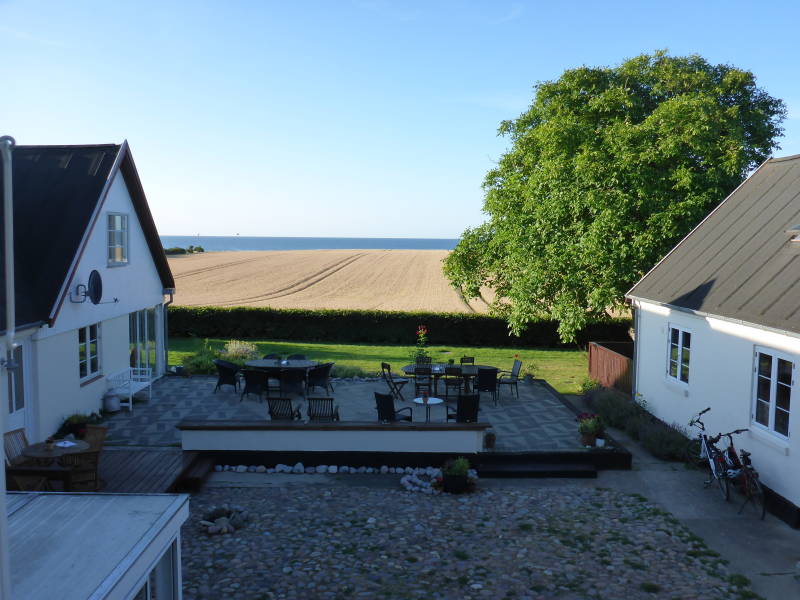 binnenhof van yoghacentrum