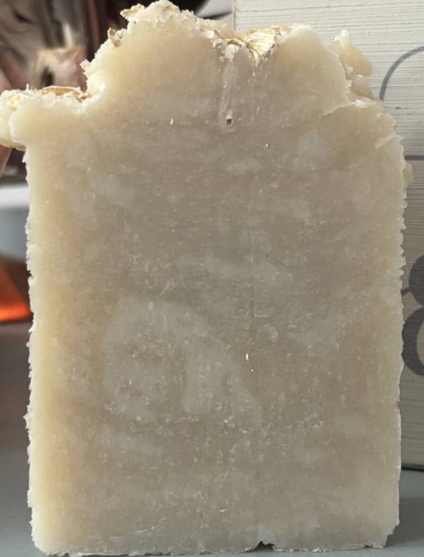Ultra-soothing Shea & Oat Soap with Kaolin Clay