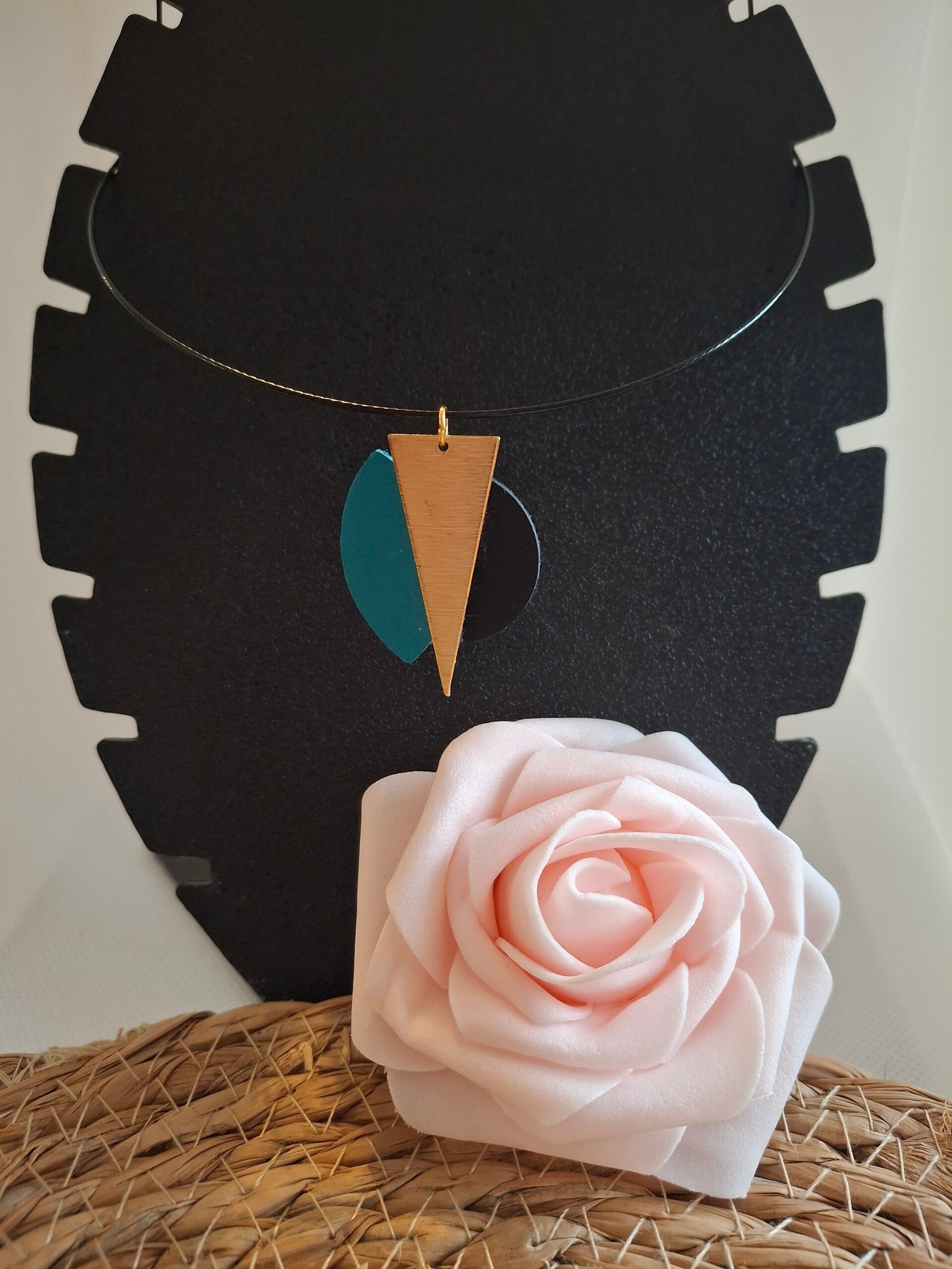 collier cuir véritable