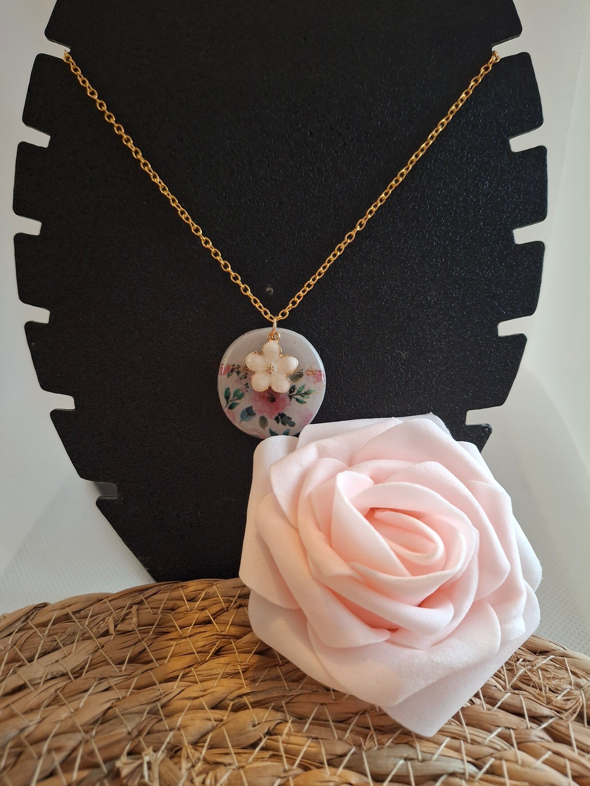 collier pâte polymère vernis