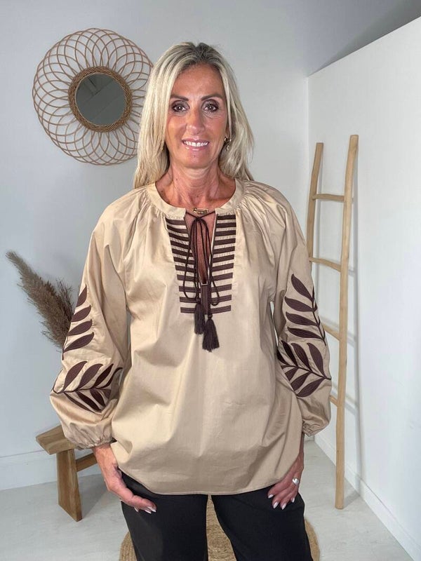 LA BLOUSE URSULA