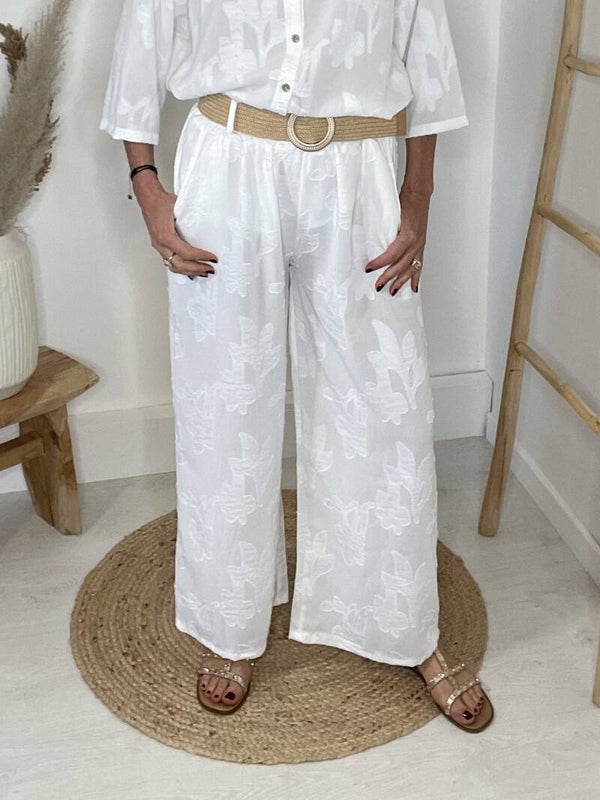 LE PANTALON ROSA