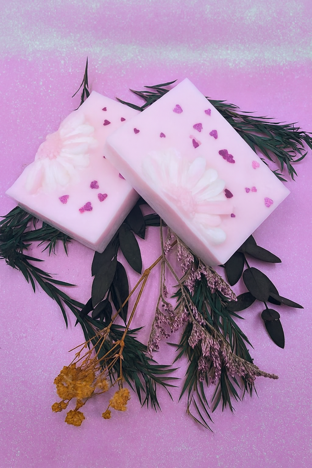 Snow Pixie Snap Bar with half flower