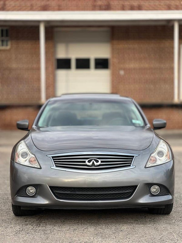 2013 Infiniti G37