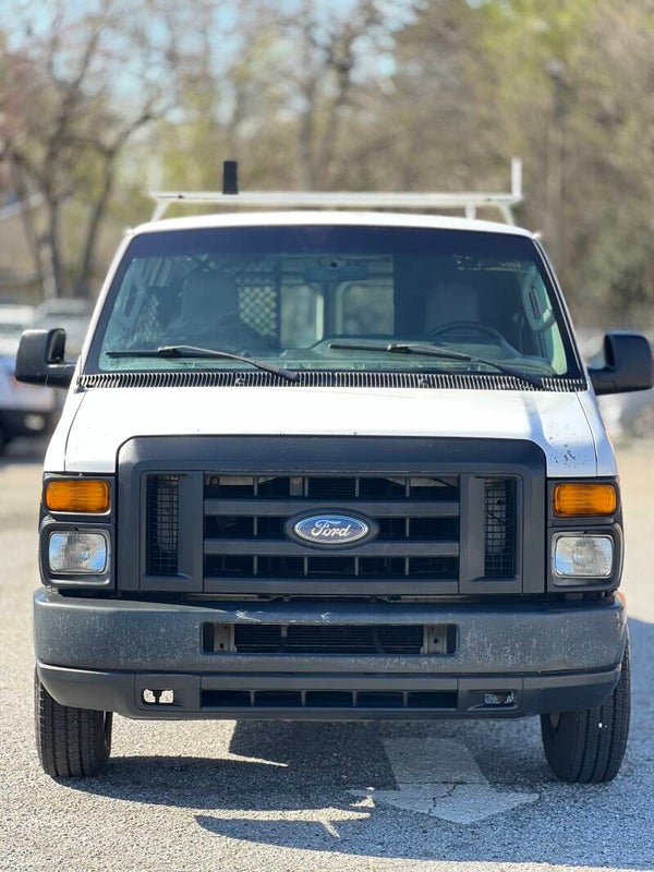 2011 FORD ECOLINE