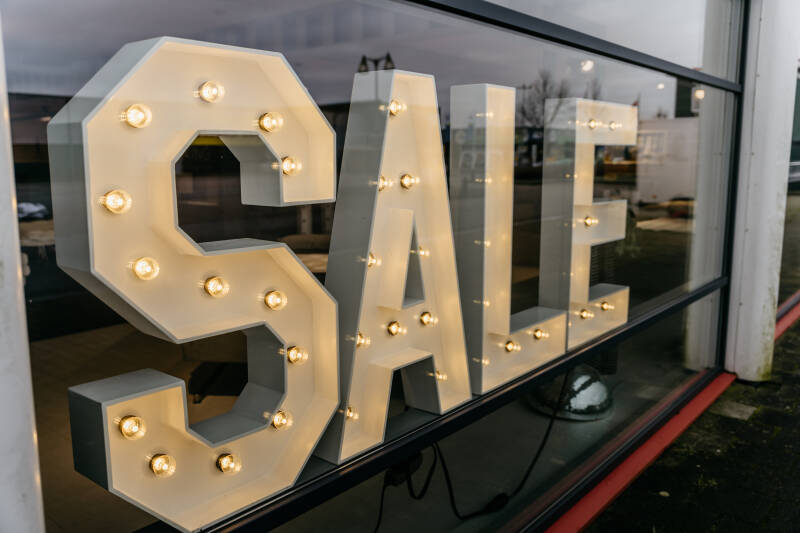 SALE lichtletters etalage