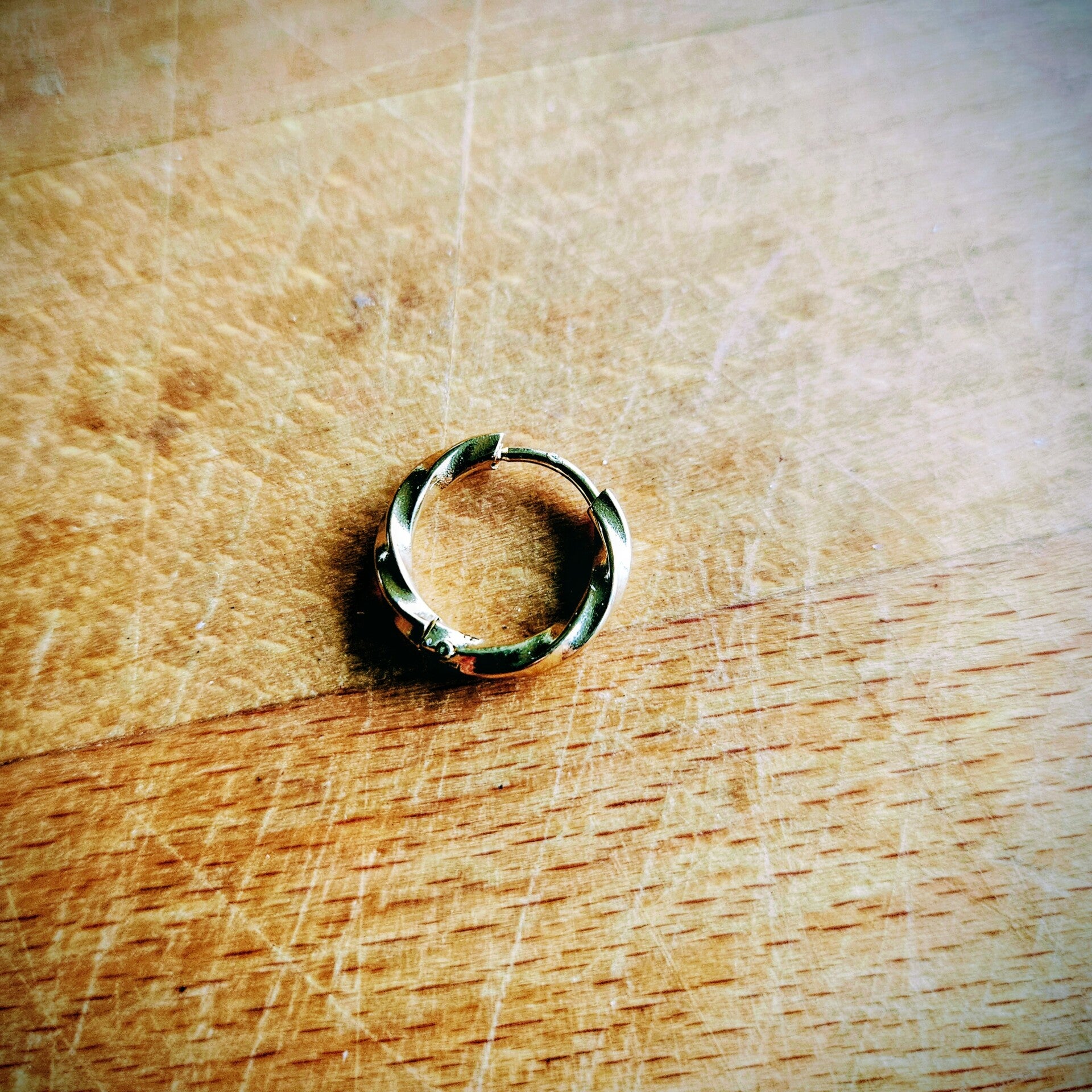 Mix&match rechthoekige oorring (creool) 'Catherine' (RVS) getextureerd versie A (gedraaid)- per stuk