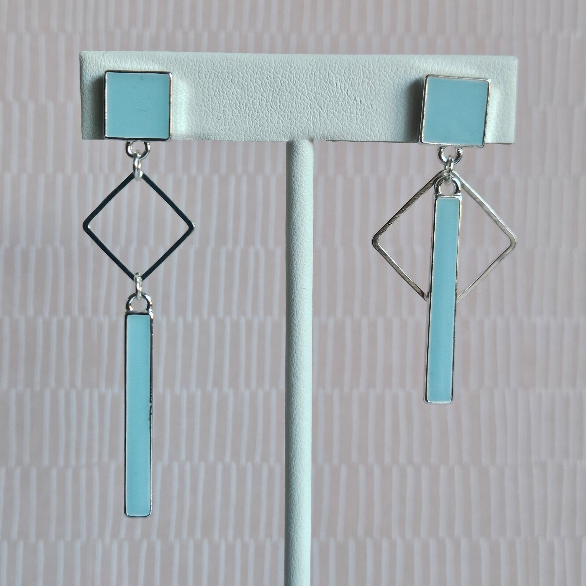 asymmetrische oorhangers met staafje, vierkante connector en vierkante stud - luxe-editie (zilver, emaille)
