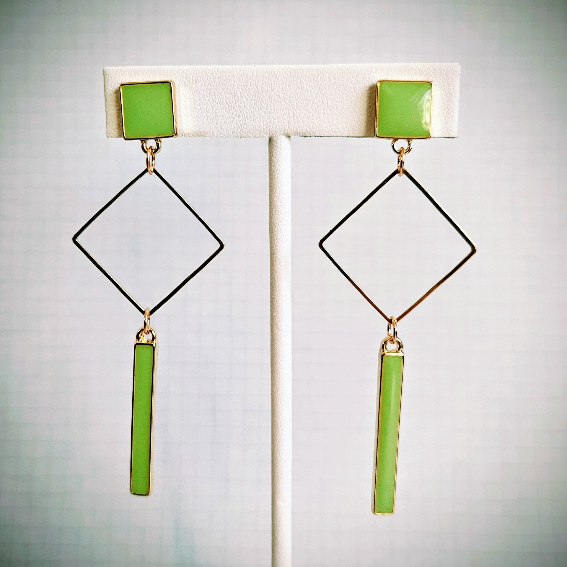 lange oorhangers met staafje, vierkante connector en vierkante stud - luxe-editie (goud, emaille)