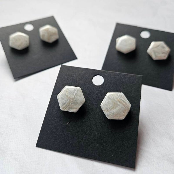 vierkante oorstuds L (PMK MALOJA-diamond dust) (zilverkleurige RVS oorstekers)