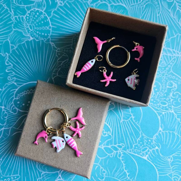 geschenkbox mix&match (C&J) - oorringen met 5 paar emaillen bedeltjes - SEA uitgebreide editie (5xroos) (emaille-goud)