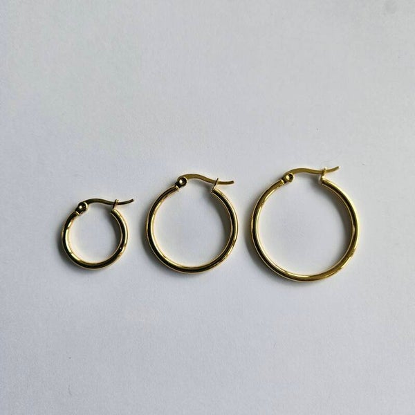 Mix&match ronde oorring (creool) 'Feline' (goudkleurig hoogwaardig RVS) - per stuk