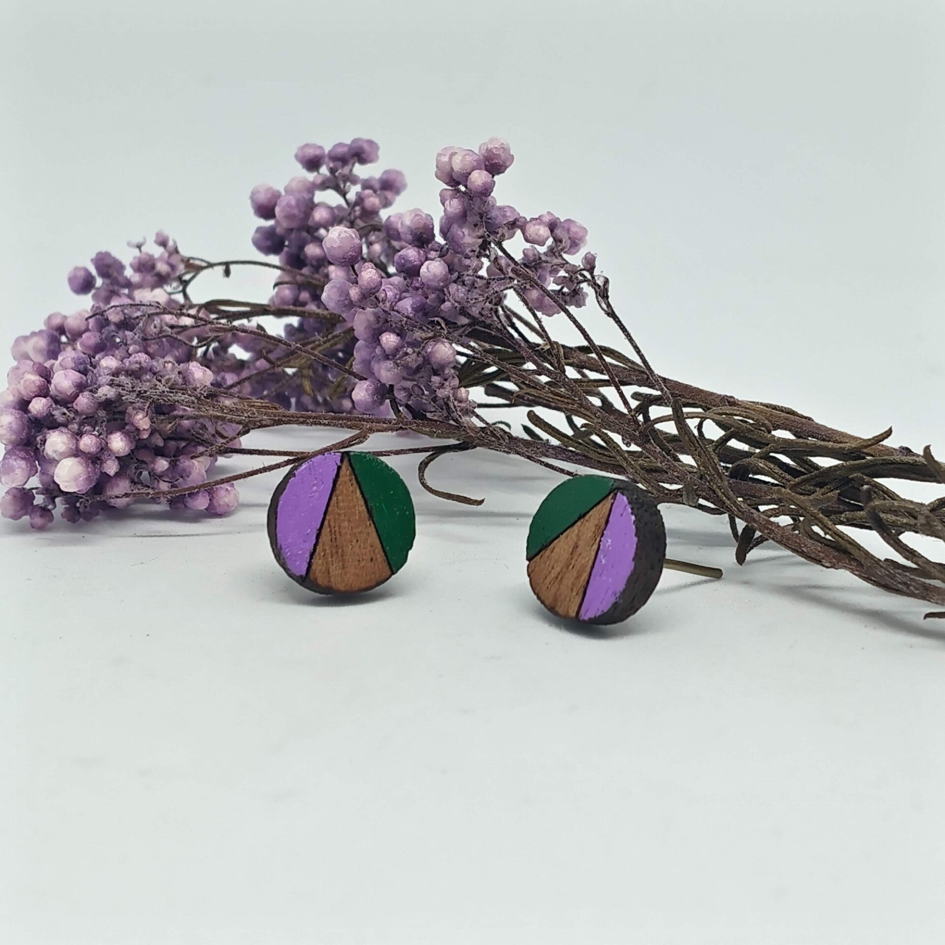 Houten gegraveerde oorstekers, rond (dik), model G/A/RDI-K (gegraveerd)