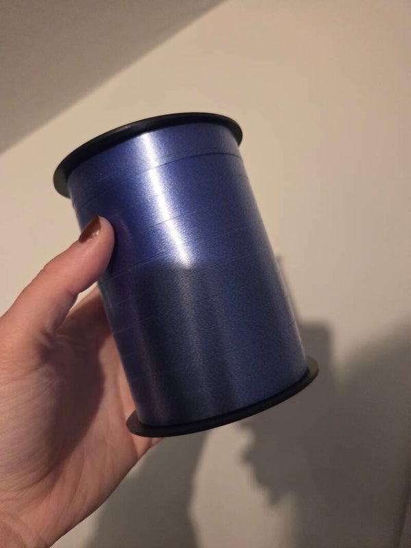 Rol lint blauw glimmend