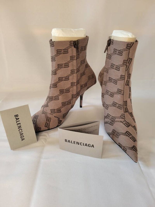 Bottines Balanciaga - Motif BB