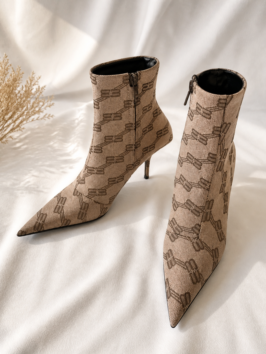 Bottines Balenciaga – Motif BB T-35