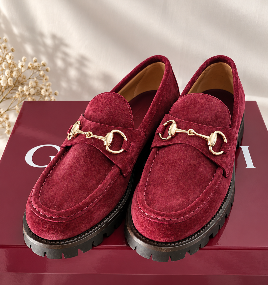 Mocassins Gucci Horsebit en daim bordeaux – Taille 37,5