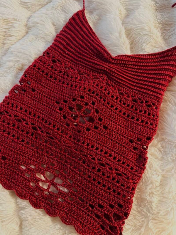 Red flower top