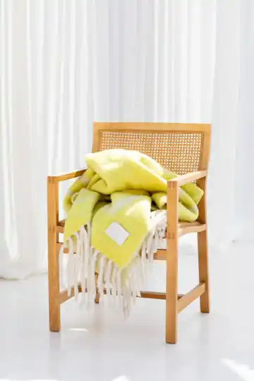 Weekend Plaid creme & neon yellow