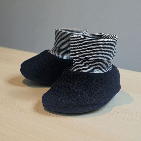 Wollwalkpuschen marine blau