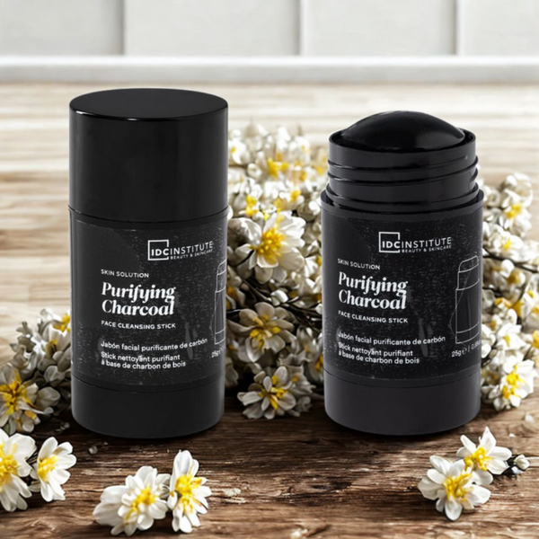 Nettoyant/purifiant au charbon