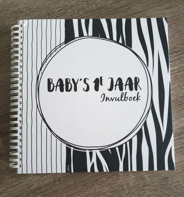 Invulboek - Baby's 1e jaar