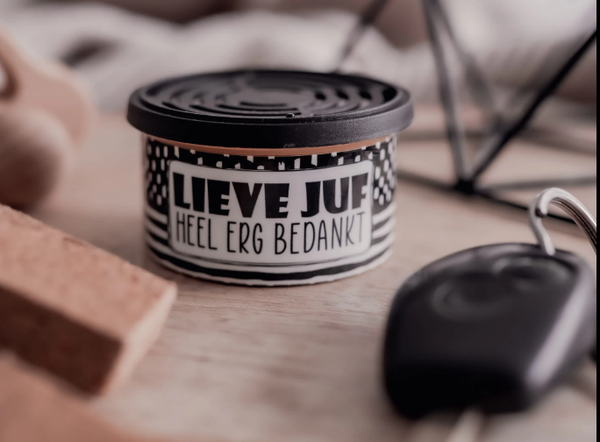 Autoparfum geurblikje - Juf