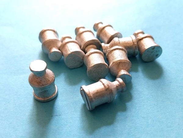 Lot de 10 bidons de lait Nestlé pour camion laitier Dinky Toys compatible aussi pour CIJ JRD strictement neuf en métal