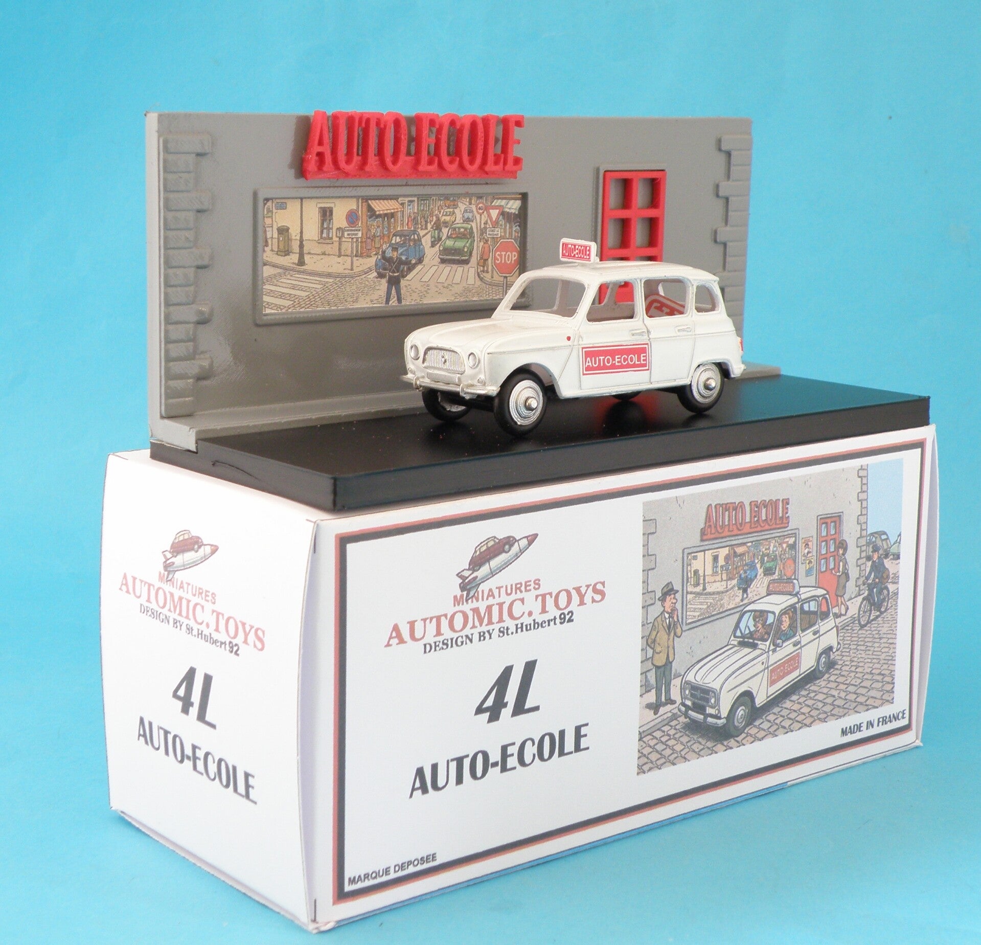 Coffret AutomicToys  Renault 4L gris clair Auto-Ecole