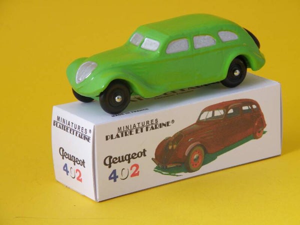 Plâtre & Farine Peugeot 402 Berline verte surmoulage JRD fin de stock