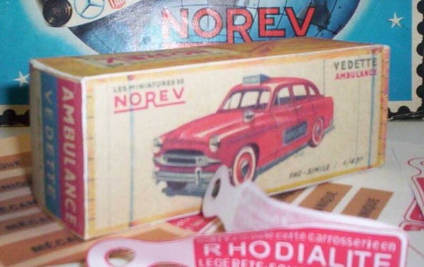 Reproduction boites Norev ancienne 1er série Ford Vedette ambulance