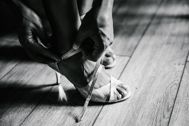 chaussure de la mariée photographe Loir-et-Cher