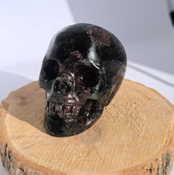 Crâne en Grenat Petit Modèle