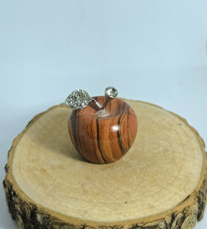 Pomme en Jaspe Rouge