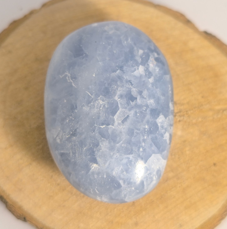 Galet Calcite Bleue