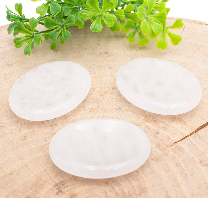 Pierre Pouce en Cristal de Roche