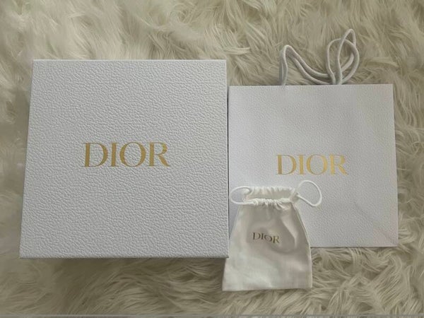 DIOR