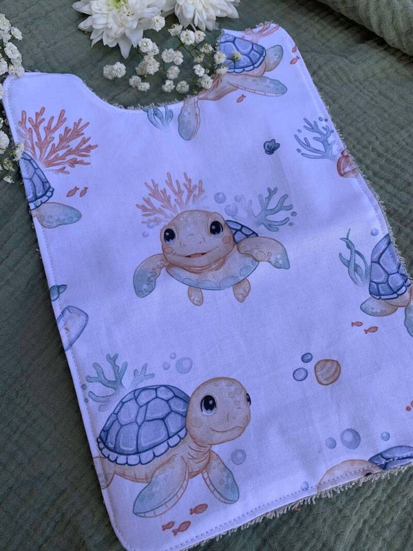 Bavoir ficelle tortue bleue 🐢🩵