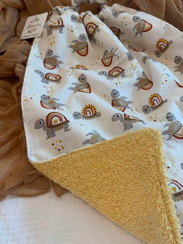 Bavoir élastique tortue 🐢