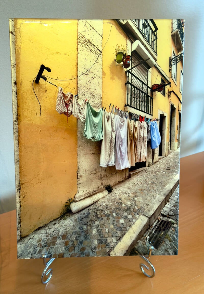 hanging laundry-10 x 14 in
